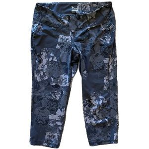 Old Navy Capri leggings | moisture wicking | go – dry | fitted | activewear | XL